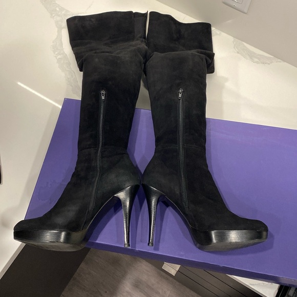 Stunning suede Platform Stuart Weitzman OTK thigh high heeled boots. - Picture 7 of 10